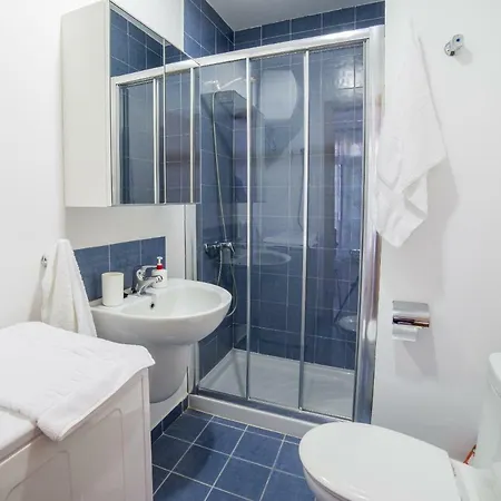 Rosamar Apartment A Metros De La Playa Wifi Gratis 405 By Lightbooking Apartment Las Palmas de Gran Canaria